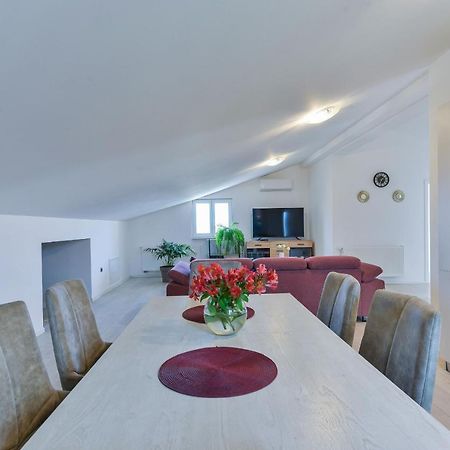 Villa Solis Zadarvillas Bagian luar foto