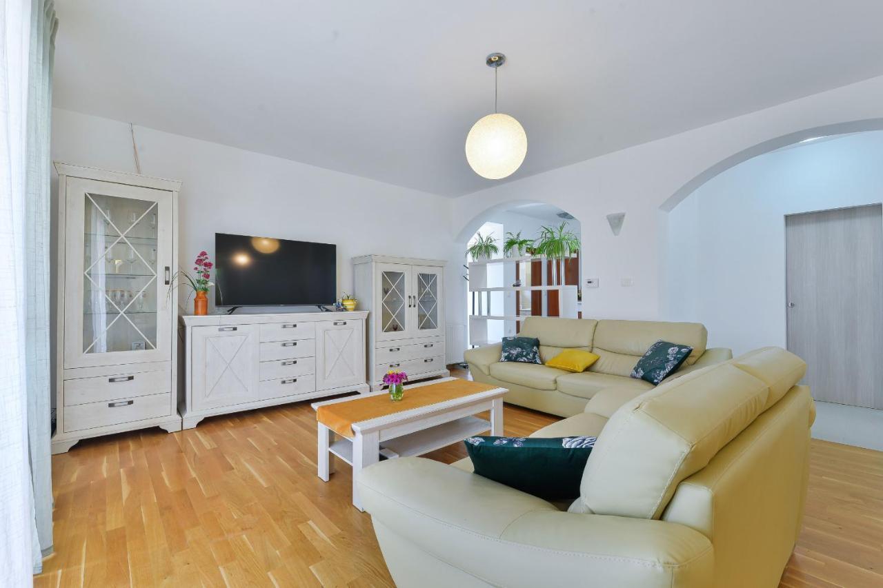 Villa Solis Zadarvillas Bagian luar foto