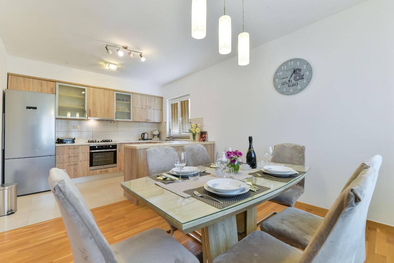 Villa Solis Zadarvillas Bagian luar foto